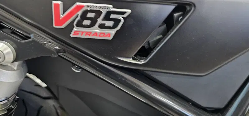 Moto Guzzi V85 Strada (2024 - 26) (3)