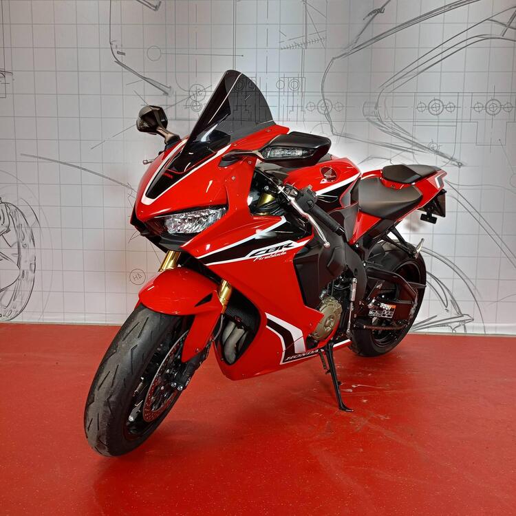 Honda CBR 1000 RR Fireblade (2017 - 19) (5)