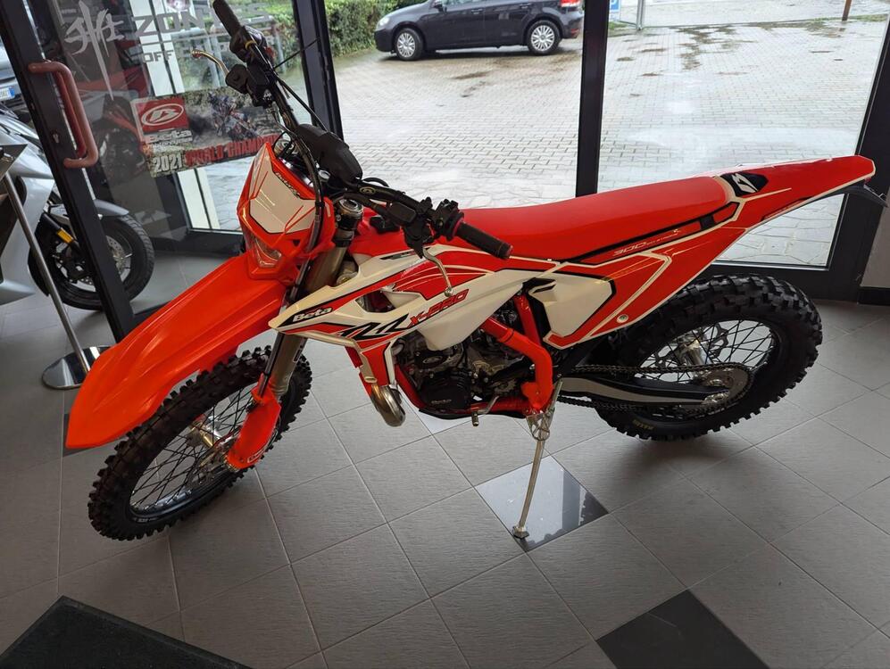 Betamotor RR X-PRO 300 2T Enduro (2025) (2)