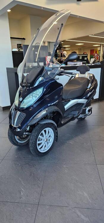 Piaggio MP3 300 (2010 - 11)