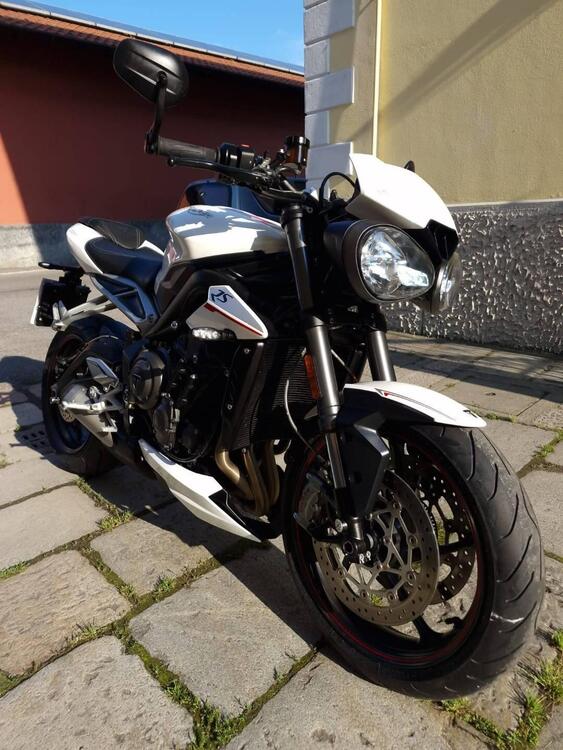 Triumph Street Triple RS (2020 - 22) (2)