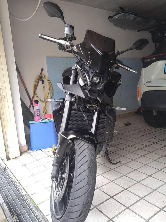 Yamaha MT-09 (2021 - 23) (3)