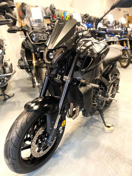 Yamaha MT-09 (2021 - 23) (2)