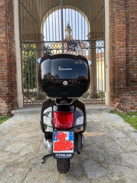 Vespa GTS 300 Touring ABS (2017 - 19) (4)