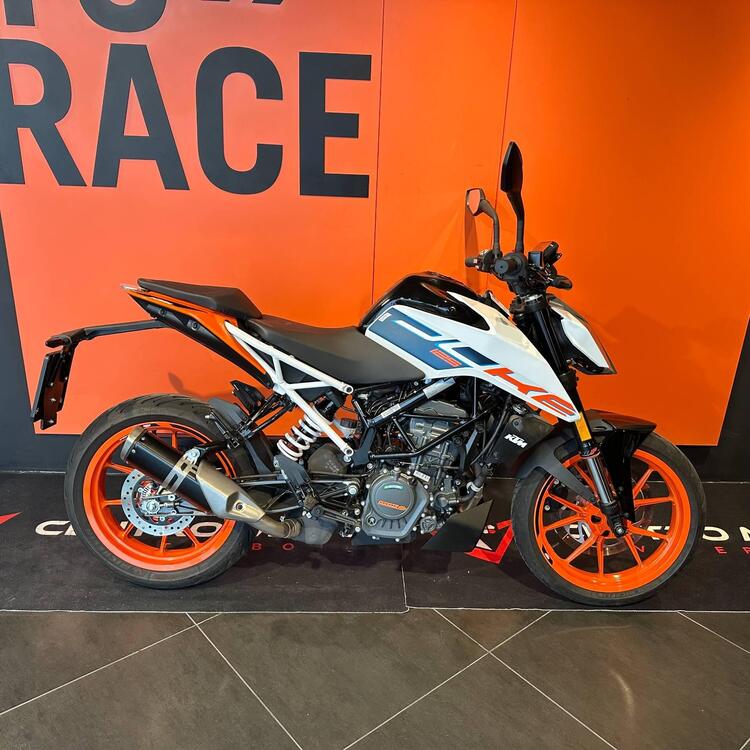 KTM 125 Duke (2021 - 23)