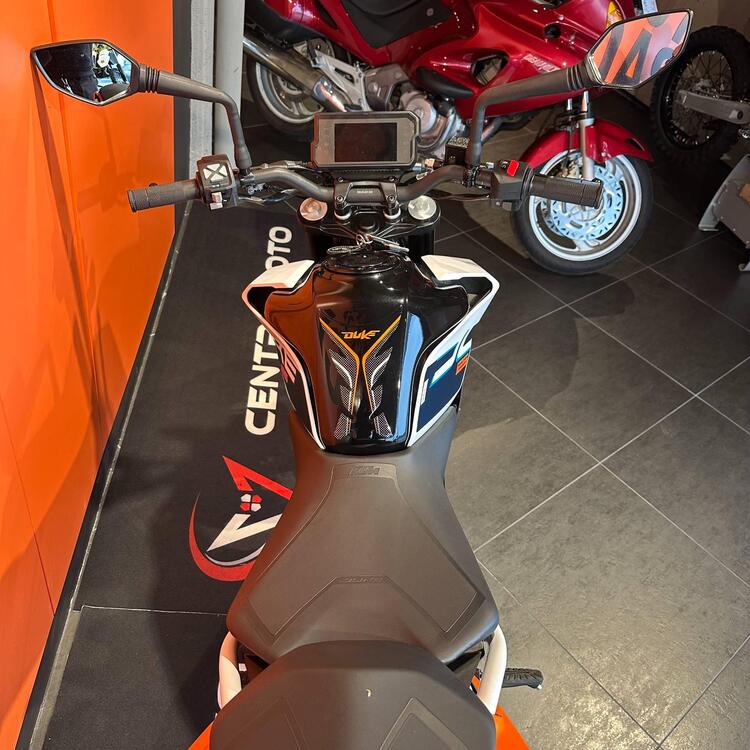 KTM 125 Duke (2021 - 23) (3)