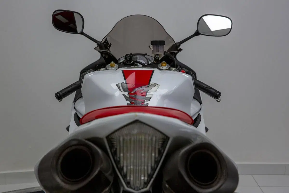Yamaha YZF R1 (2006 - 07) (17)