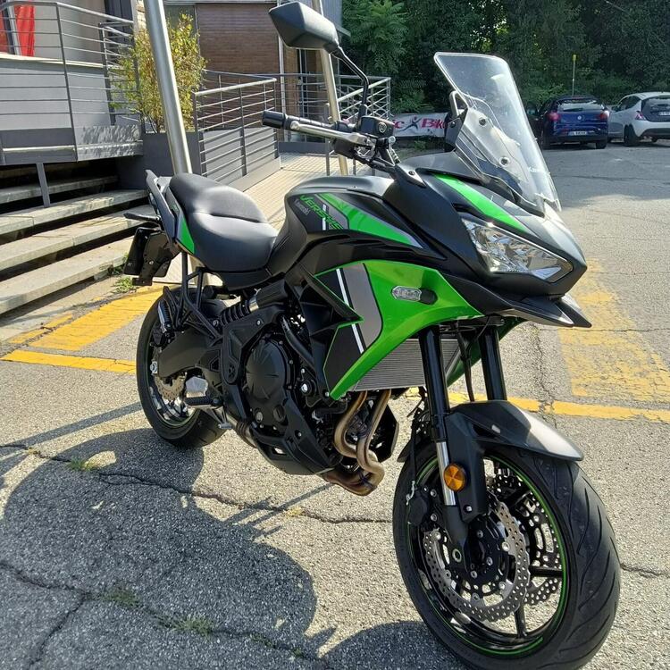 Kawasaki Versys 650 (2021 - 25) (2)