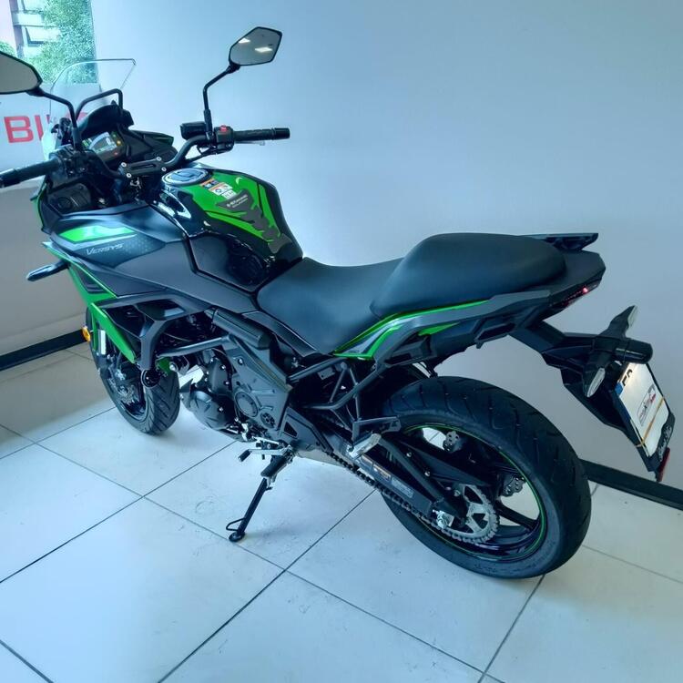 Kawasaki Versys 650 (2021 - 25) (2)