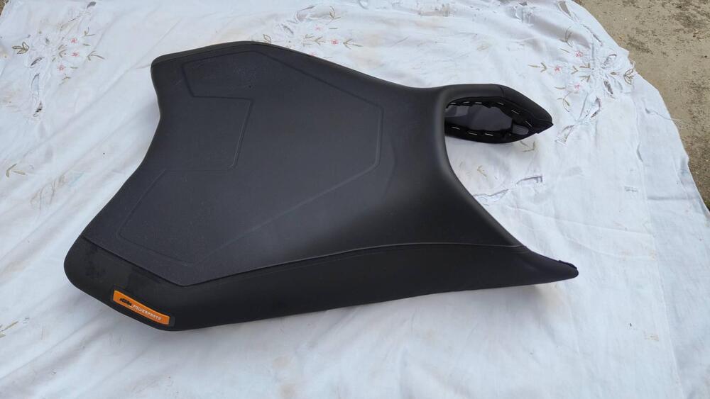 Sella Power Parts ergonomica morbida KTM 790 duke (2)