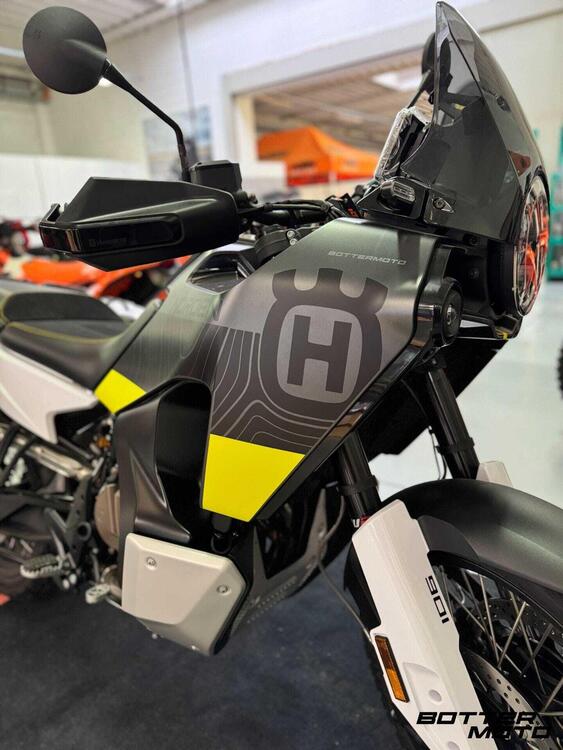 Husqvarna Norden 901 (2022 - 24) (5)