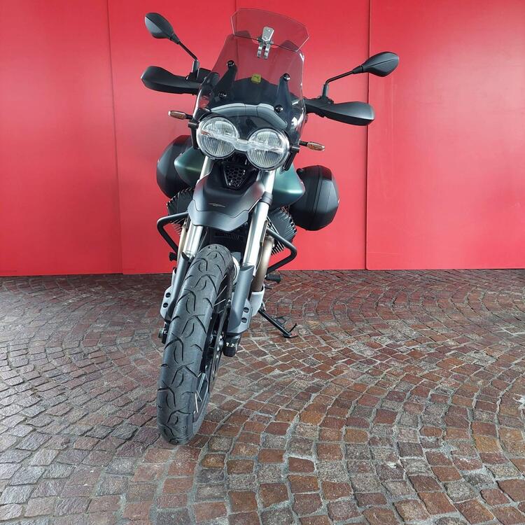 Moto Guzzi V85 TT (2021 - 23) (2)