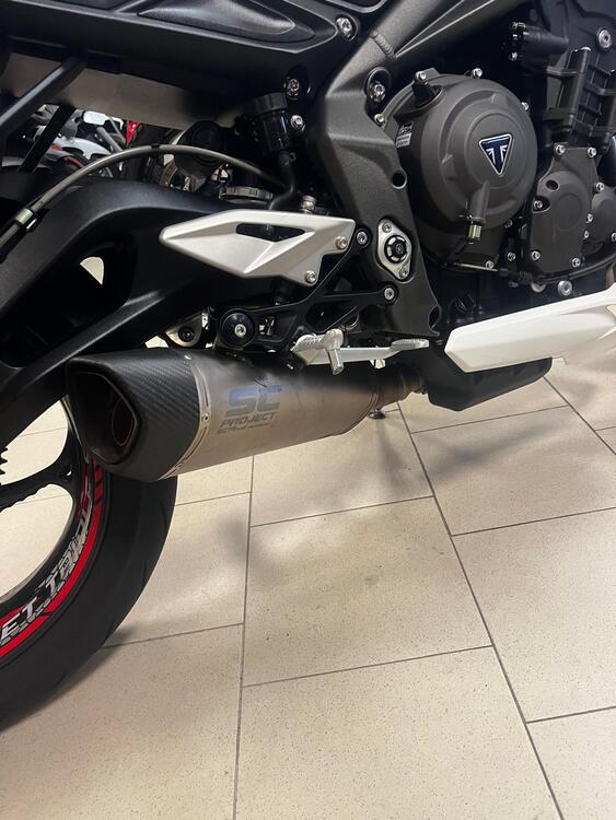 Triumph Street Triple S (2020 - 23) (3)