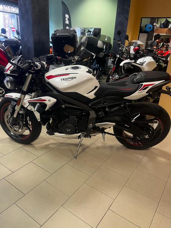 Triumph Street Triple S (2020 - 23) (5)