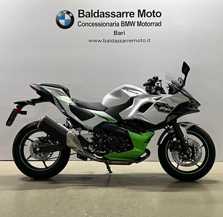 Kawasaki Ninja 7 Hybrid (2024) (4)