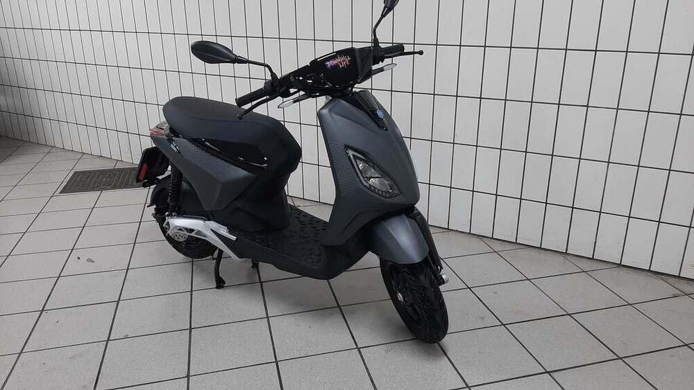 Piaggio 1 Active (2022 - 24) (3)