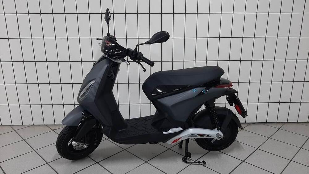 Piaggio 1 Active (2022 - 24) (5)