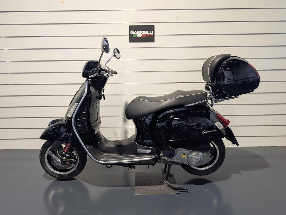 Vespa GTS 300 Super (2008 - 16) (2)