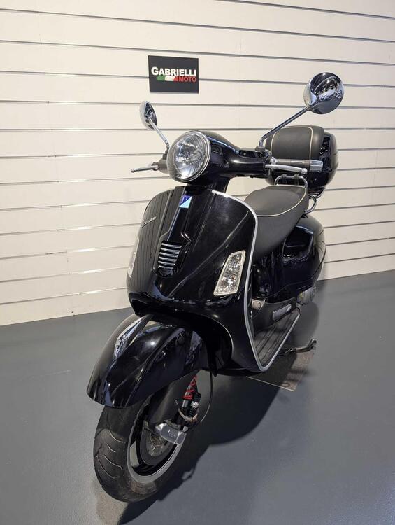 Vespa GTS 300 Super (2008 - 16) (3)