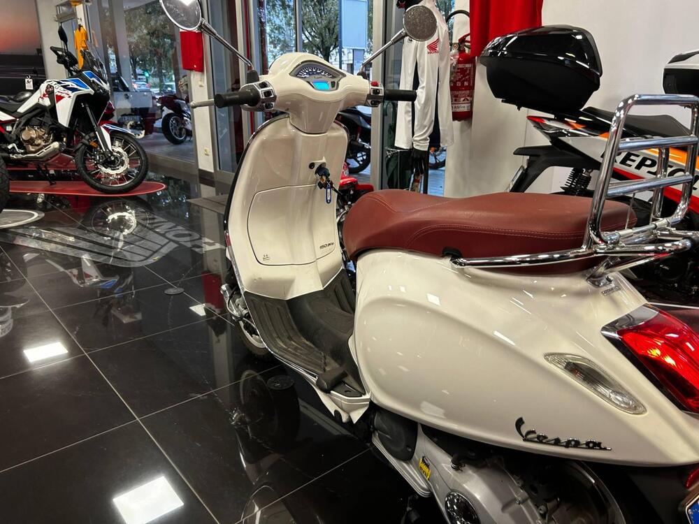 Vespa Primavera 150 3V ie (2014 - 16) (2)