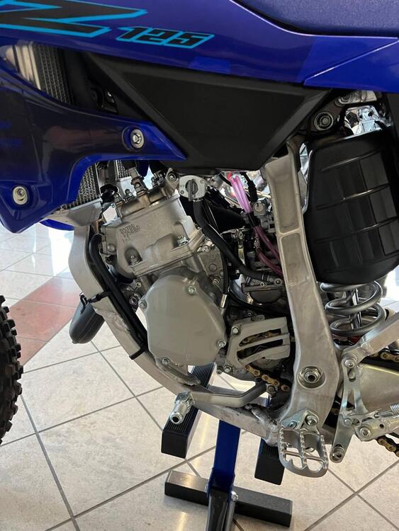 Yamaha YZ 125 (2024) (5)