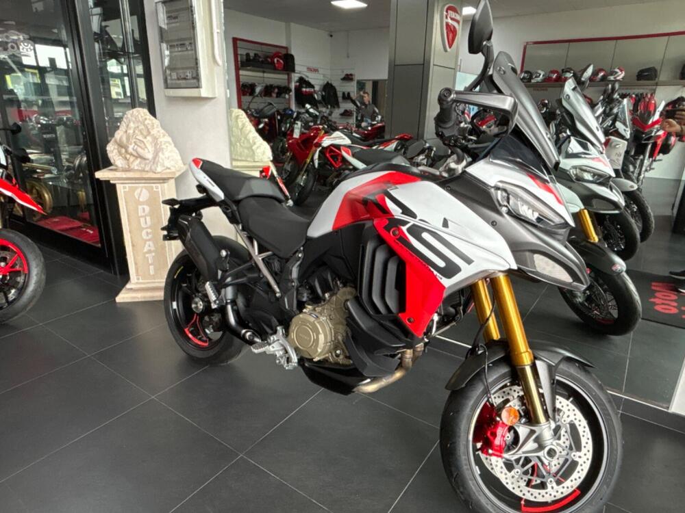 Ducati Multistrada V4 RS (2024)