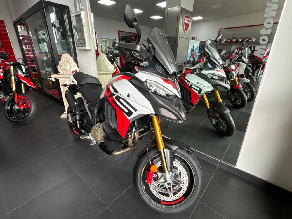 Ducati Multistrada V4 RS (2024) (2)