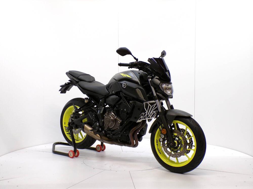 Yamaha MT-07 (2018 - 20) (2)