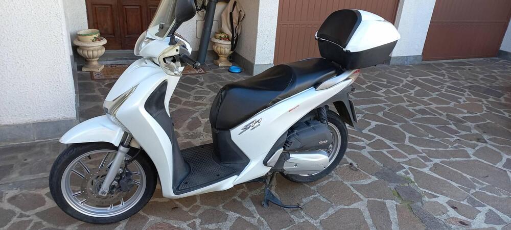 Honda SH 150 i ABS (2013 - 16) (4)