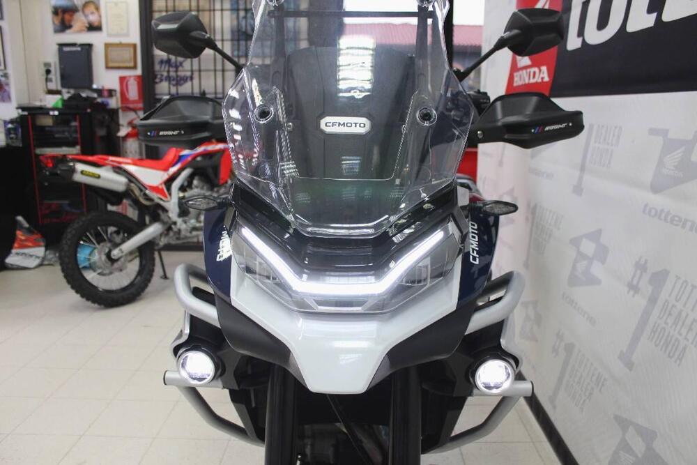 CFMOTO 800MT Explorer (2023 - 24) (4)