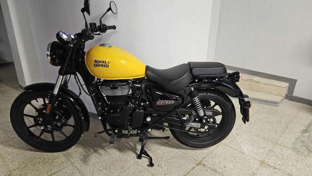 Royal Enfield Meteor 350 Fireball (2021 - 24)