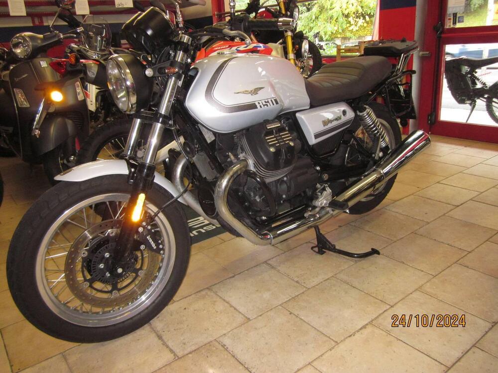 Moto Guzzi V7 Special (2021 - 24)