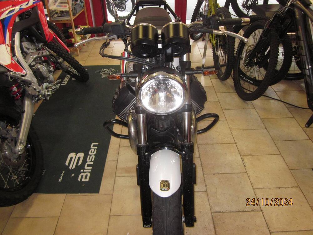 Moto Guzzi V7 Special (2021 - 24) (3)