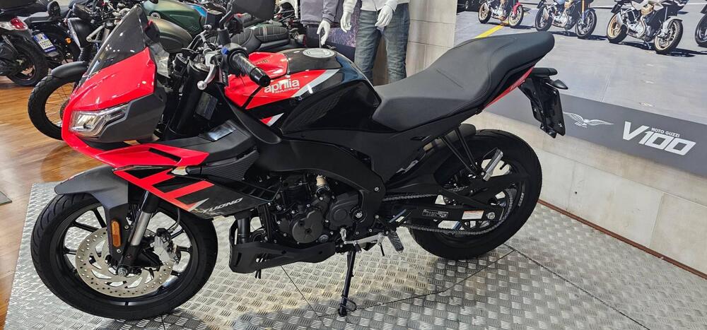 Aprilia Tuono 125 (2021 - 24) (4)