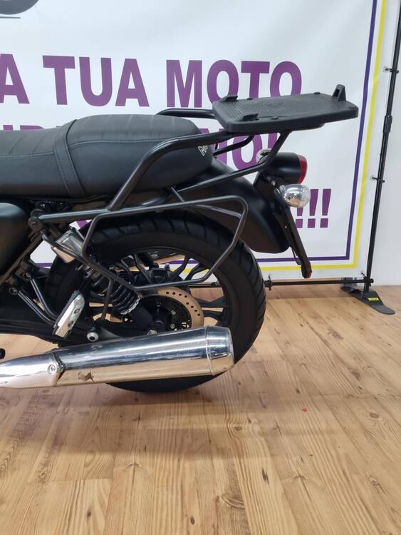 Moto Guzzi V7 II Stone (2015 - 17) (4)