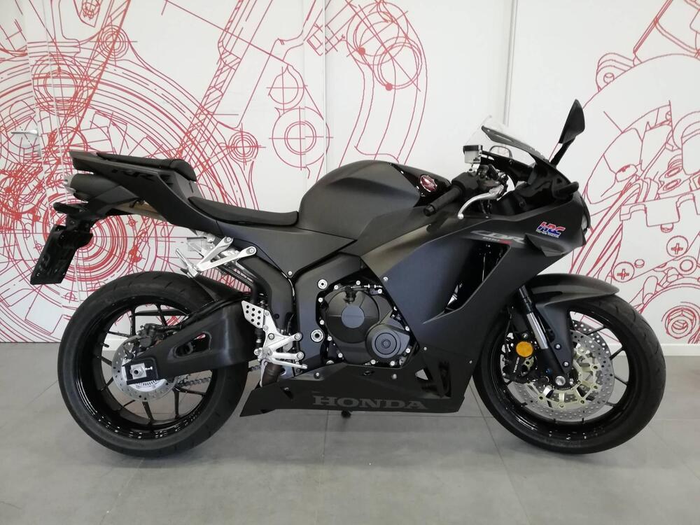 Honda CBR 600 RR (2024)