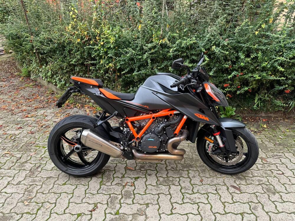 KTM 1290 Super Duke R (2021)