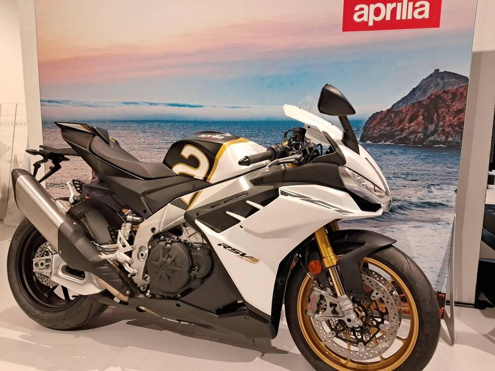 Aprilia RSV4 1100 Factory (2021 - 24) (5)