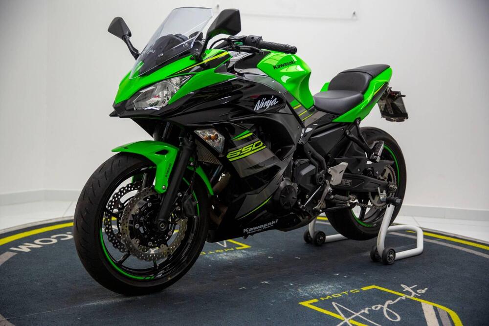 Kawasaki Ninja 650 (2021 - 25) (2)