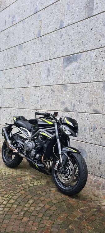 Triumph Street Triple RS (2020 - 22) (2)