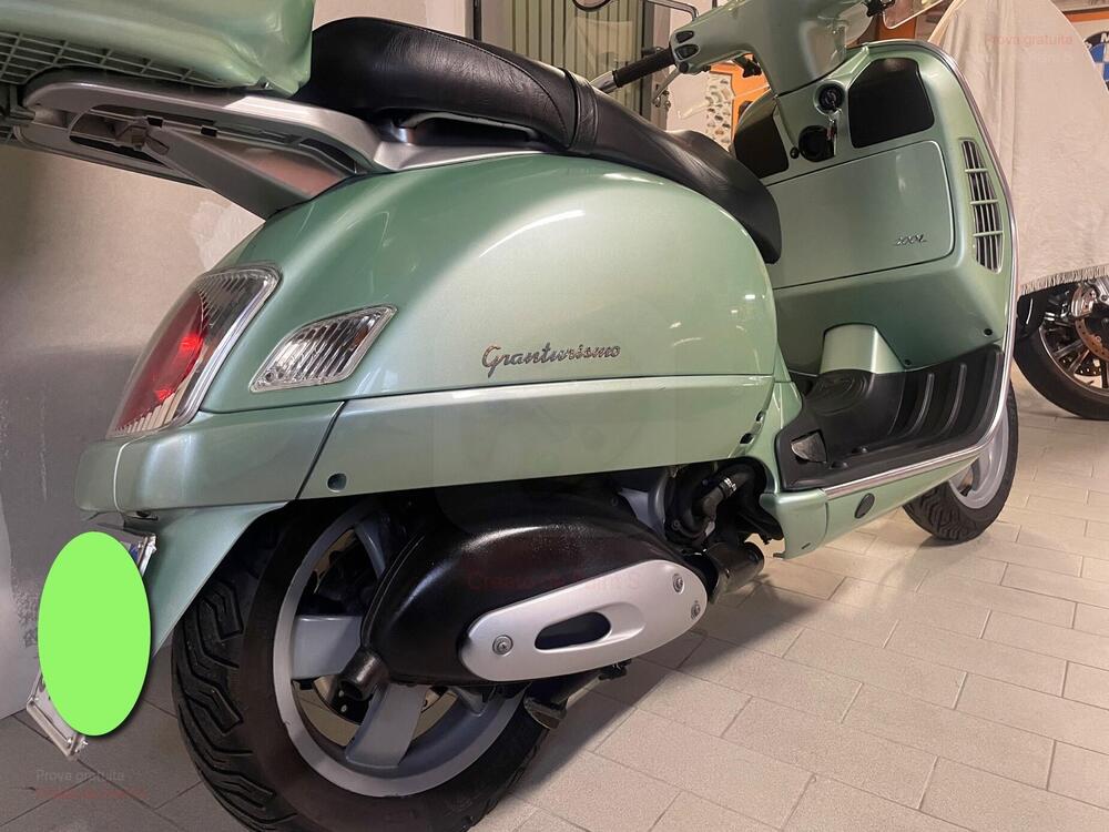 Piaggio vespa 200 granturismo (4)