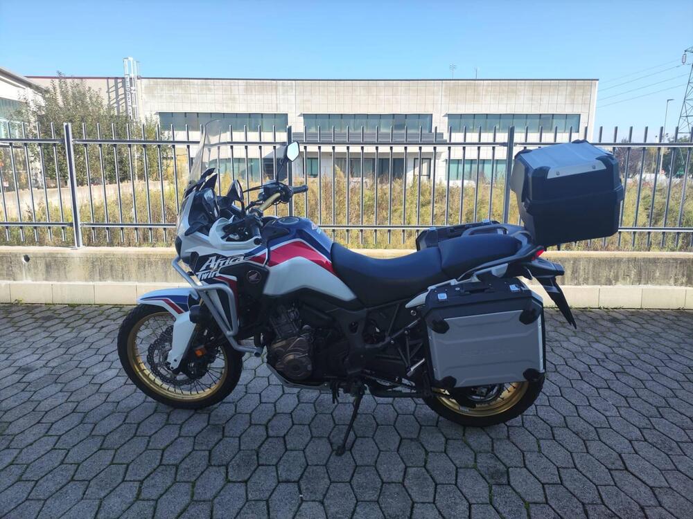 Honda Africa Twin CRF 1000L DCT ABS Travel Edition (2016 - 17) (2)