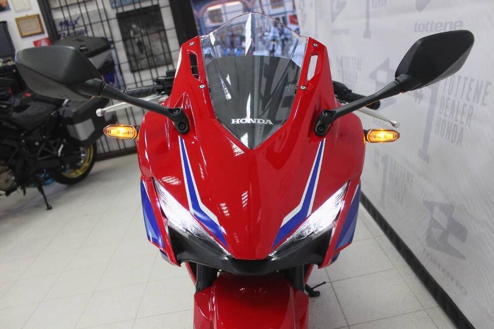 Honda CBR 500 R (2024 - 25) (4)