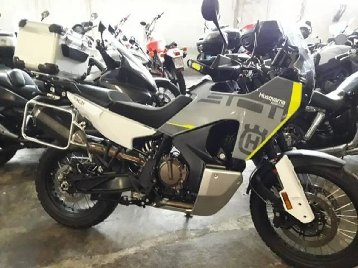 Husqvarna Norden 901 (2022 - 26)