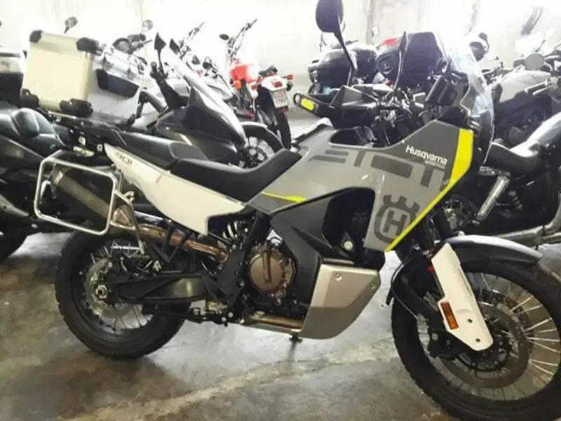 Husqvarna Norden 901 (2022 - 26)