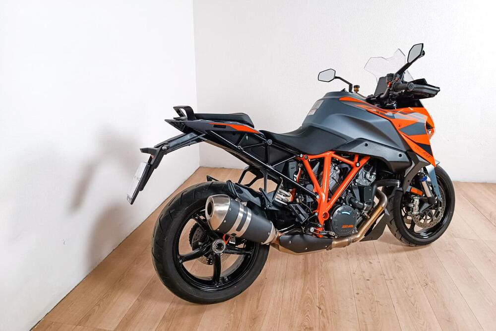 KTM 1290 Super Duke GT (2019 - 20) (3)