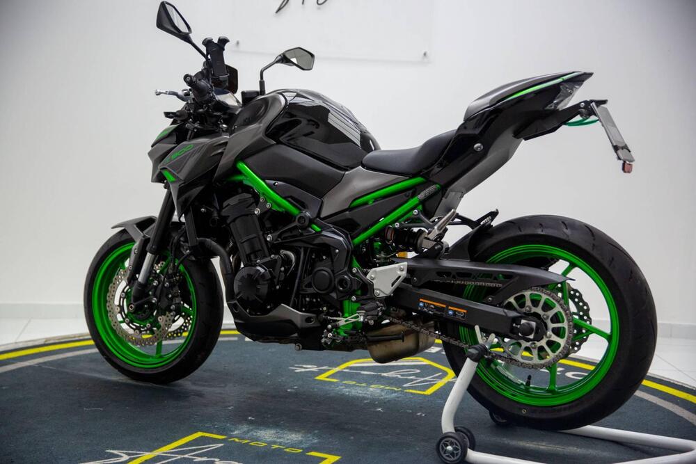 Kawasaki Z 900 (2021 - 24) (4)