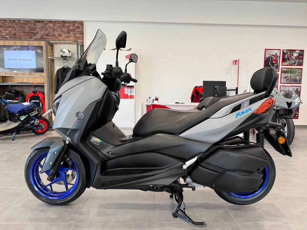 Yamaha X-Max 300 (2021 - 24) (3)