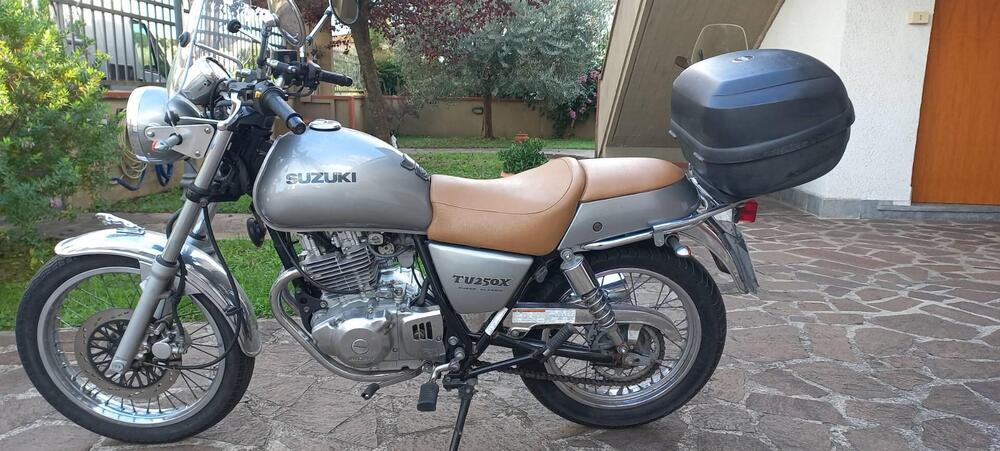 Suzuki TU 250 X (1997 - 03)