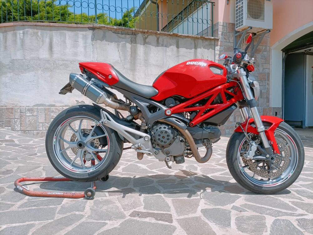 Ducati Monster 1100 (2009 -10)